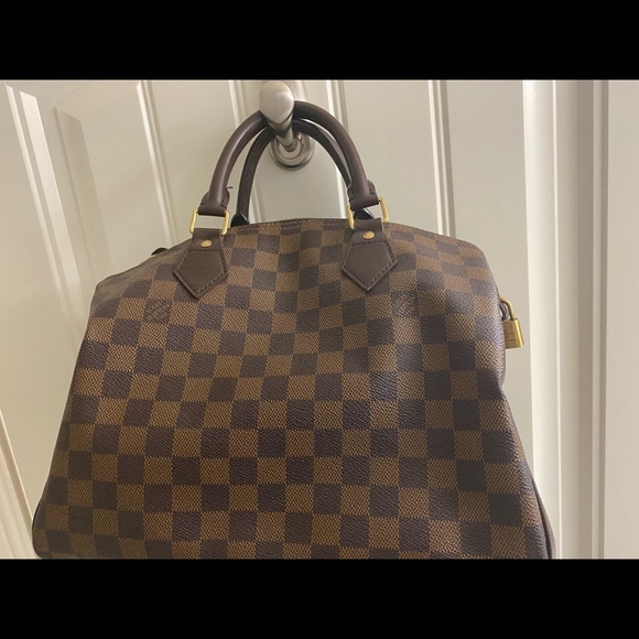 Louis Vuitton Handbags - Authentic Louis Vuitton Speedy 25 handbag